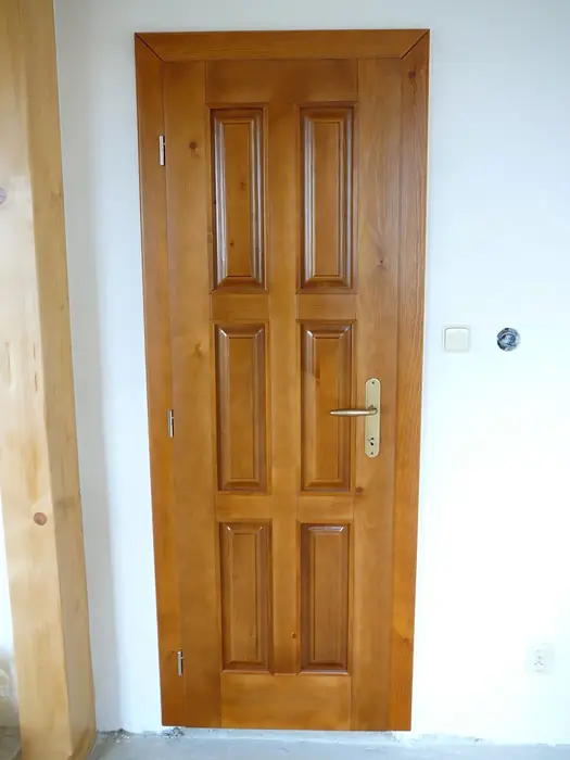 Kazetové dveře z masivu
