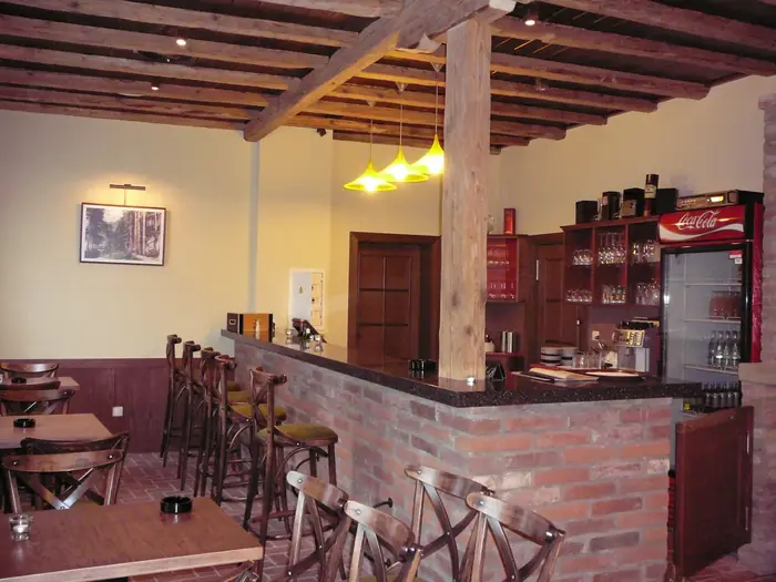 Restaurace – bar a nábytek
