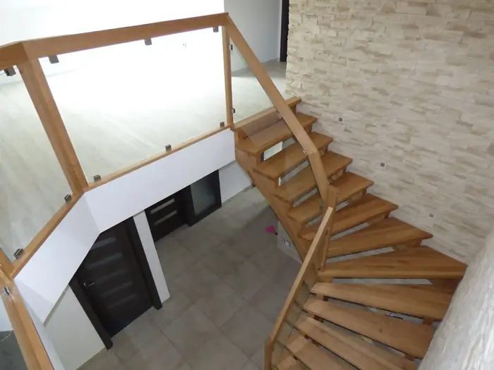 Schodiště na galerii