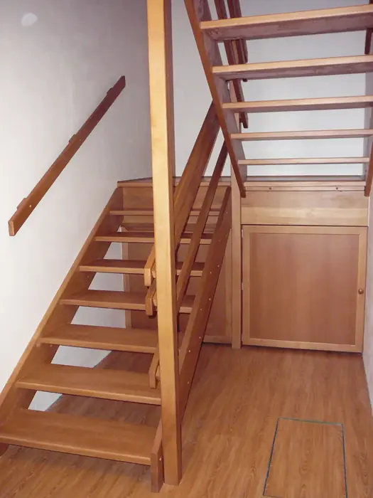 Schodiště s otevřenými stupni