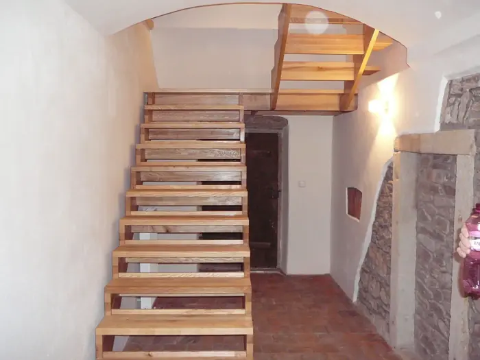 Schodiště s otevřenými stupni