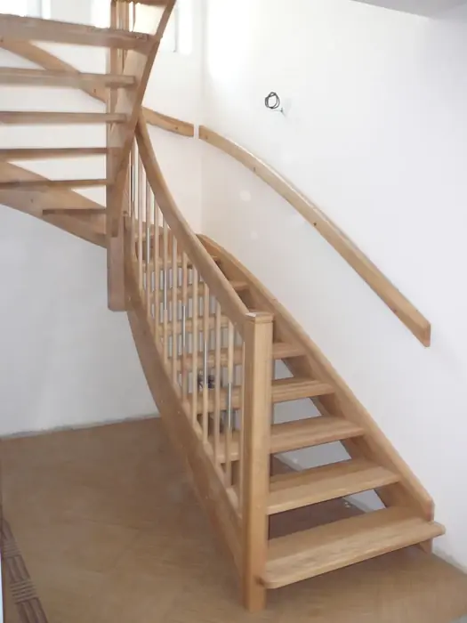 Schodiště s otevřenými stupni